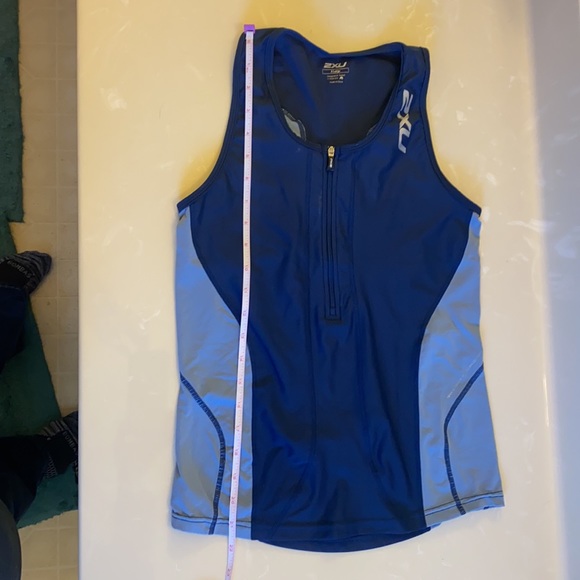 2XU Tank Top - Picture 4 of 5